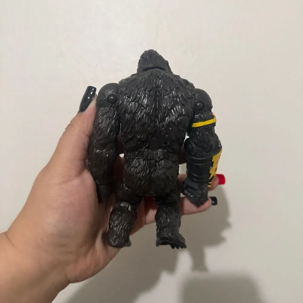 Godzilla X Kong: The New Empire Kong W/Beast Glove Action Figure 6”